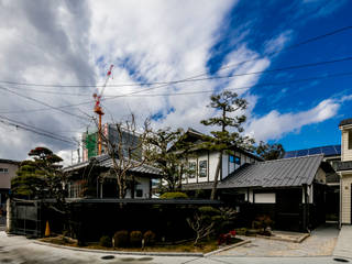 多治見の古民家リノベーション, 株式会社ｍｏＫＡ建築工房 株式会社ｍｏＫＡ建築工房 Casas estilo moderno: ideas, arquitectura e imágenes