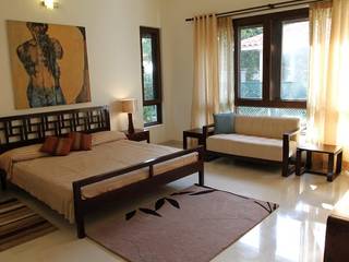 Villa ECR, Chennai, Fabindia Fabindia Dormitorios de estilo clásico