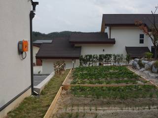 FARM HOUSE - 후정과 농원의 집, HOMEPOINT. HOMEPOINT. Nowoczesny ogród