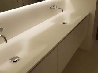 Encimera de baño , INNOBANYS solid surface INNOBANYS solid surface Banheiros modernos
