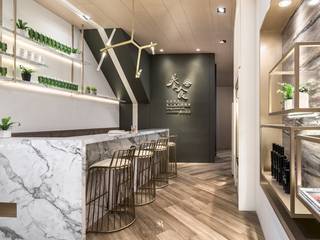 養食｜Living-a-better-life Organic Grocery, 理絲室內設計有限公司 Ris Interior Design Co., Ltd. 理絲室內設計有限公司 Ris Interior Design Co., Ltd. Phòng ăn phong cách châu Á Gỗ-nhựa composite Multicolored