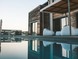 HAPPY AND AT EASE, Studio Prospettiva Studio Prospettiva Piscinas de estilo moderno