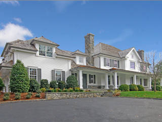 Colonial Spec House, Greenwich, CT, DeMotte Architects, P.C. DeMotte Architects, P.C. Colonial style house