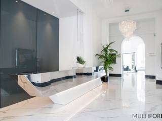 Crystal Chandeliers and Murano Chandeliers for Luxury Hotel in Sanremo, MULTIFORME® lighting MULTIFORME® lighting Espaces commerciaux
