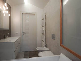 BAGNO "CAPANNA", MINIMA Architetti MINIMA Architetti Minimalist style bathroom