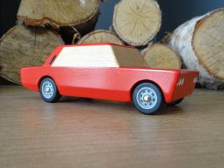 Bumbakowy Kanciak - drewniany zabawkowy samochodzik Duży Fiat 125p, Bumbaki.pl Bumbaki.pl Minimalist nursery/kids room Wood Wood effect