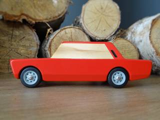 Bumbakowy Kanciak - drewniany zabawkowy samochodzik Duży Fiat 125p, Bumbaki.pl Bumbaki.pl Dormitorios infantiles Madera Acabado en madera