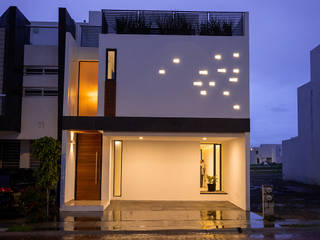 17. CASA PUEBLA, TARE arquitectos TARE arquitectos Casas pequeñas