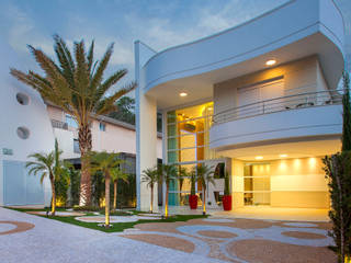 Casa Vanessa, Designer de Interiores e Paisagista Iara Kílaris Designer de Interiores e Paisagista Iara Kílaris Modern houses