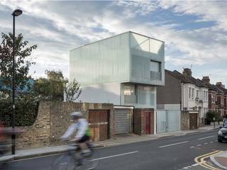 Slip House Brixton - RIBA Award Winner, Building With Frames Building With Frames Maisons préfabriquées