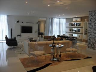 Sala, BRCK ARQUITETURA + INTERIORES BRCK ARQUITETURA + INTERIORES Living room