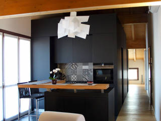 Black&wood, SuMisura SuMisura Modern kitchen Wood Black