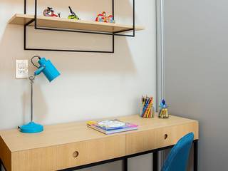 Dormitório infantil de menino adaptado para o crescimento, ZOMA Arquitetura ZOMA Arquitetura Boys Bedroom
