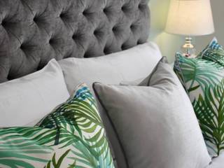 Tropical haven, Tamsyn Fowler Interiors Tamsyn Fowler Interiors Classic style bedroom