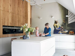 Monumentale boerderij in sprookjesachtig Havelte, Studio Woonforum Studio Woonforum Built-in kitchens