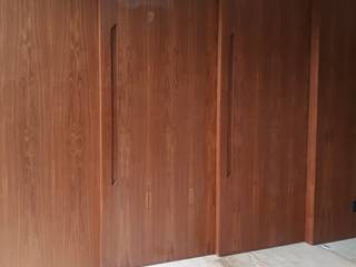 PROYECTO (MUROS ENCHAPADO) USO OFICINA, La ChaPa La ChaPa Wooden doors