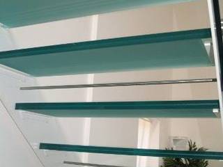 Glass stair case with glass handrail , Ion Glass Ion Glass Escaleras Vidrio