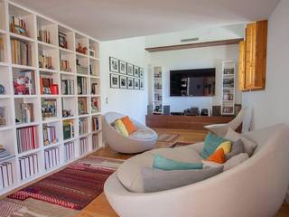 PROJETOS: Casa com Alma, INTERDOBLE BY MARTA SILVA - Design de Interiores INTERDOBLE BY MARTA SILVA - Design de Interiores Modern living room
