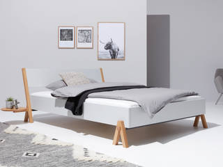 boq Bett, Pragmatic Design® by studio michael hilgers Pragmatic Design® by studio michael hilgers Minimalist bedroom