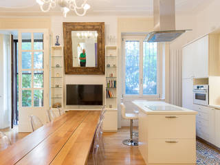 Una casa wellness con giardino zen, Fabio Carria Fabio Carria Asian style dining room Wood White