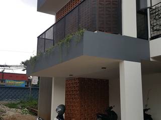 Casa De Sirsak, agata architects agata architects Atap Batu Bata