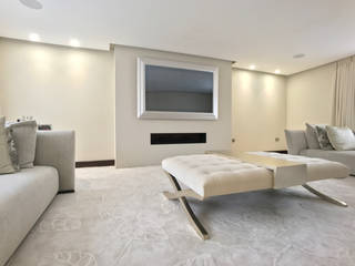 65-inch-bespoke-silver-mirror-tv, PictureFrame.TV PictureFrame.TV Ruang keluarga: Ide desain interior, inspirasi & gambar