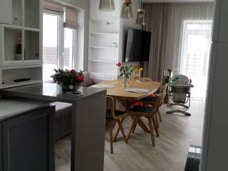 Заміський будинок у скандинавському стилі, Наталія Мироненко Наталія Мироненко Scandinavian style dining room Wood Grey