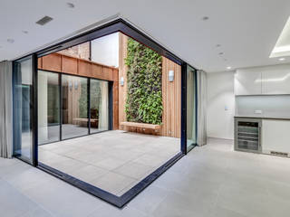 Welbeck Street IQ Glass UK Portas de vidro Alumínio/Zinco Transparente