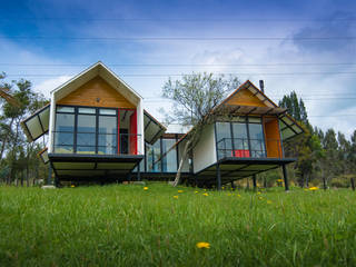 Refugio El Rosal, Camacho Estudio de Arquitectura Camacho Estudio de Arquitectura Country house Engineered Wood Transparent