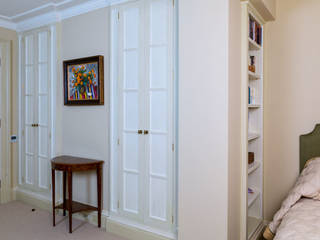 St James - Guest Bedroom Wardrobes designed and made by Tim Wood, Tim Wood Limited Tim Wood Limited Classic style bedroom White