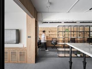 Office_ YU Design Lab, 御見設計企業有限公司 御見設計企業有限公司 Industrial style study/office