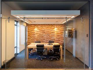 Rezco Asset Management, DMV INTERIOR DESIGN DMV INTERIOR DESIGN Commercial spaces Bricks