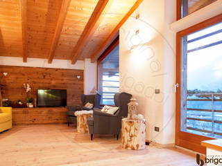 Casa Simona e Claudio, Arredamenti Brigadoi Arredamenti Brigadoi Rustic style living room Wood Wood effect