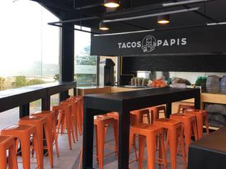 Sucursal Tacos Papis Gran Jardin, Xome Arquitectos Xome Arquitectos Ruang Makan Modern Black
