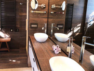 Progetto in California | realizzazione bagno per abitazione, Dwelli Dwelli Modern bathroom Ceramic
