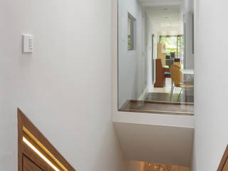 The Sunken Room, Shape London Shape London Modern corridor, hallway & stairs