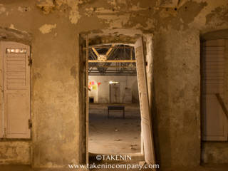 Abandoned School Pondicherry, TakenIn TakenIn Chambre d'enfant classique