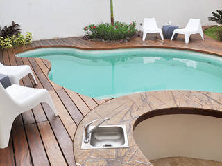 Refreshing - Piscinas y Jacuzzis, Corporación Siprisma S.A.C Corporación Siprisma S.A.C Giardino con piscina