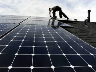 INSTALACIÓN PANELES SOLARES CIUDAD DE MÉXICO, Grupo MCB Grupo MCB Espaços comerciais