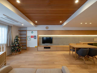 蝶の家 すくすくリノベーション vol.12, 株式会社エキップ 株式会社エキップ Modern Living Room Solid Wood Wood effect