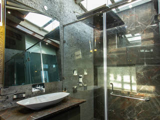 Rewari Residence, TakenIn TakenIn 現代浴室設計點子、靈感&圖片