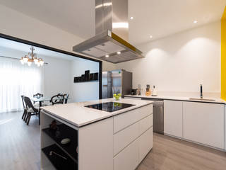 Reforma integral de vivienda y diseño de mobiliario, SMLXL-design SMLXL-design Modern kitchen