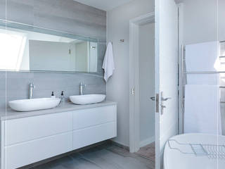 R E L A X - Diseño y construcción de Baños, Corporación Siprisma S.A.C Corporación Siprisma S.A.C BathroomStorage