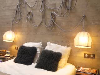 LA MONTAGNE EN VILLE, MIINT - design d'espace & décoration MIINT - design d'espace & décoration Industrial style bedroom Beige