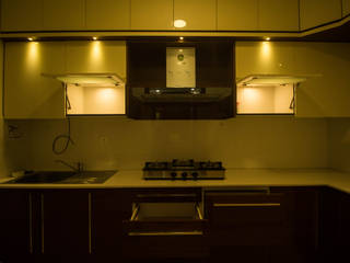 2 BED ROOM IN NIKOO HOMES AND 2.5 IN MIMS BANGALORE., SSDecor SSDecor Built-in kitchens Engineered Wood Multicolored