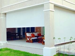 TOLDOS VERTICALES, Inova Diseño y Decoracion Inova Diseño y Decoracion Modern balcony, veranda & terrace White