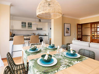 Cascais, Hoost - Home Staging Hoost - Home Staging Modern dining room