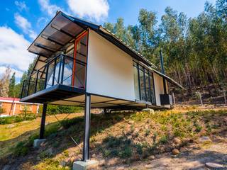 Refugio Toibita, Camacho Estudio de Arquitectura Camacho Estudio de Arquitectura Maison passive Bois d'ingénierie Transparent