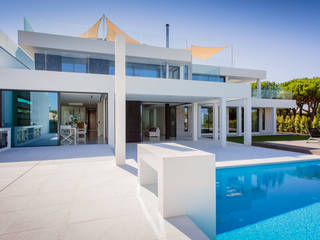 Fotoreportagem de Vila em Vale do Lobo, Daryl Gabin - Photo & Video Daryl Gabin - Photo & Video Piscinas de estilo moderno