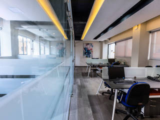 23. OFICINAS ROMA, TARE arquitectos TARE arquitectos Espacios comerciales